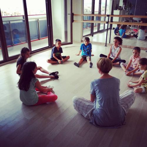 Çocuklar ile Yoga Dersi